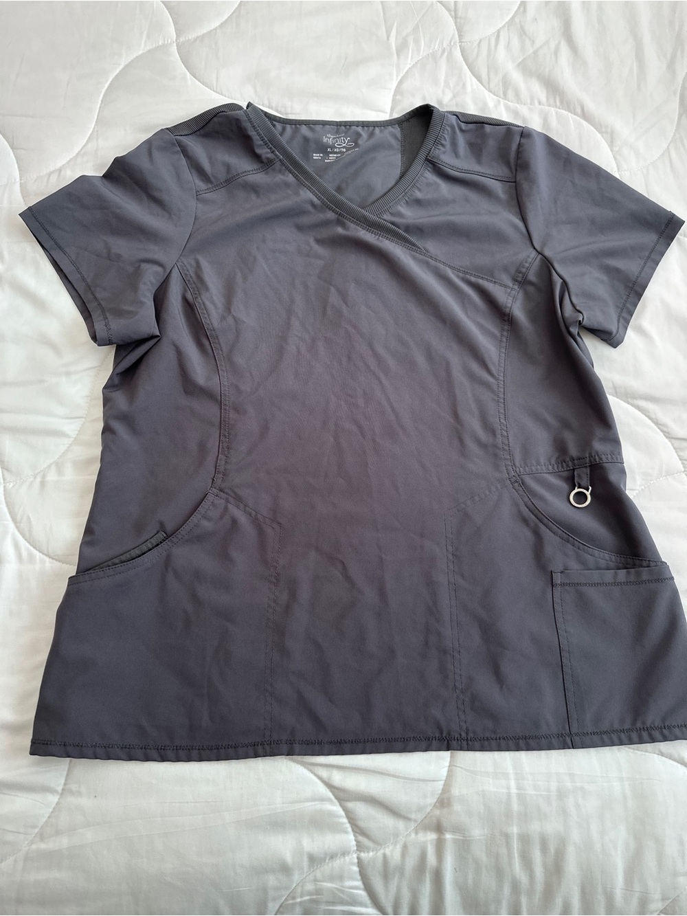 Cherokee Women’s Short-Sleeve Scrub Top in Charcoal Gray - Picture 4 of 8